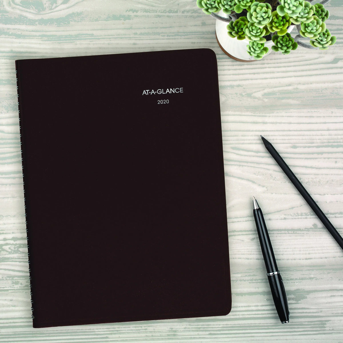 AT-A-GLANCE 2020 DayMinder Weekly Appointment Book/Planner, 12 Months, January Start, 8" x 11", Burgundy (G52014)